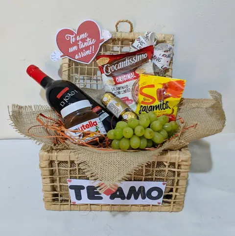 🍇❤️ Cesta Te Amo – Amor & Sabores
